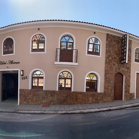 Hotel Alianca Barbacena Esterno foto