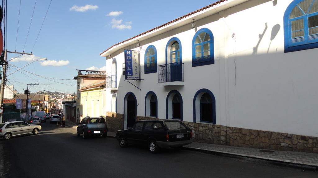 Hotel Alianca Barbacena Esterno foto